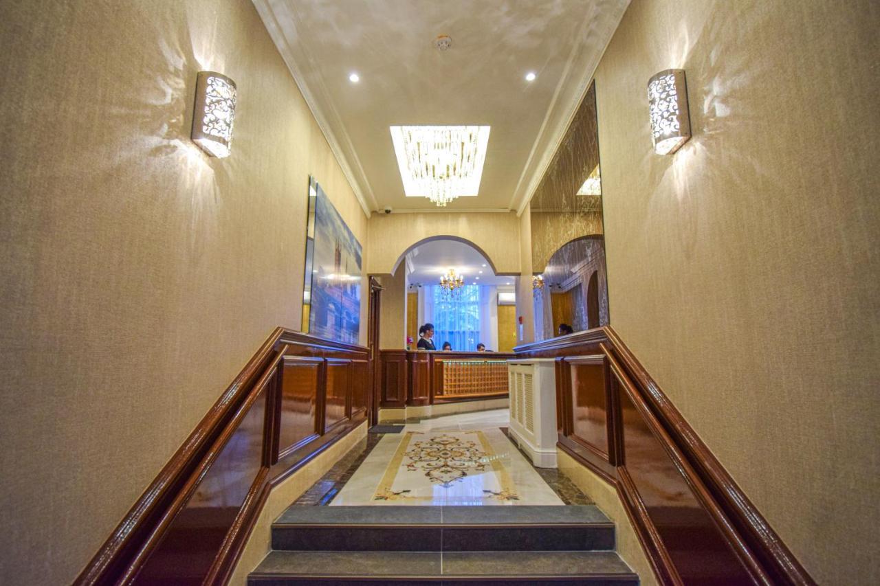 Pembridge Palace Hotel London Exterior photo