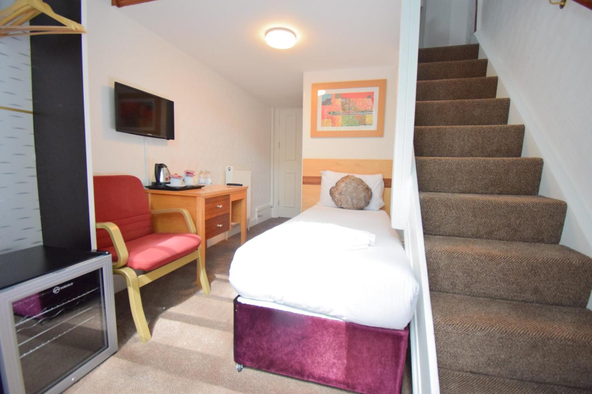 Pembridge Palace Hotel London Exterior photo